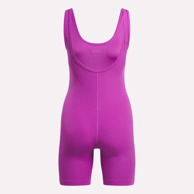 Body de mujer con ribete