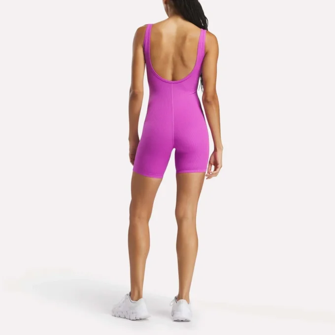 Body de mujer con ribete