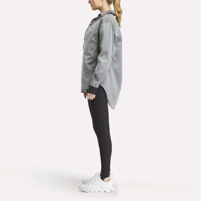 Camisa con botones estilo estudio para mujer