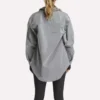 Camisa con botones estilo estudio para mujer