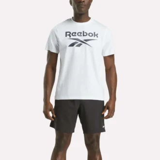 Camiseta de manga corta con cuello redondo y logo grande para hombre