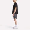 Camiseta de manga corta con cuello redondo y logotipo pequeño para hombre Camiseta de manga corta con cuello redondo y logotipo pequeño para hombre