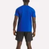 Camiseta de manga corta con cuello redondo y logotipo pequeño para hombre Camiseta de manga corta con cuello redondo y logotipo pequeño para hombre