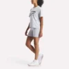 Camiseta de manga corta oversize con logo grande para mujer
