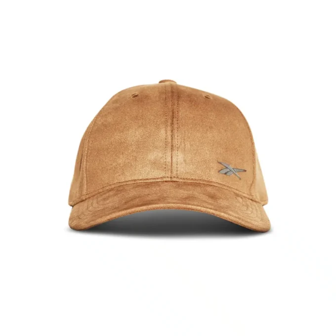 Gorra con insignia de ante Gorra con insignia de ante