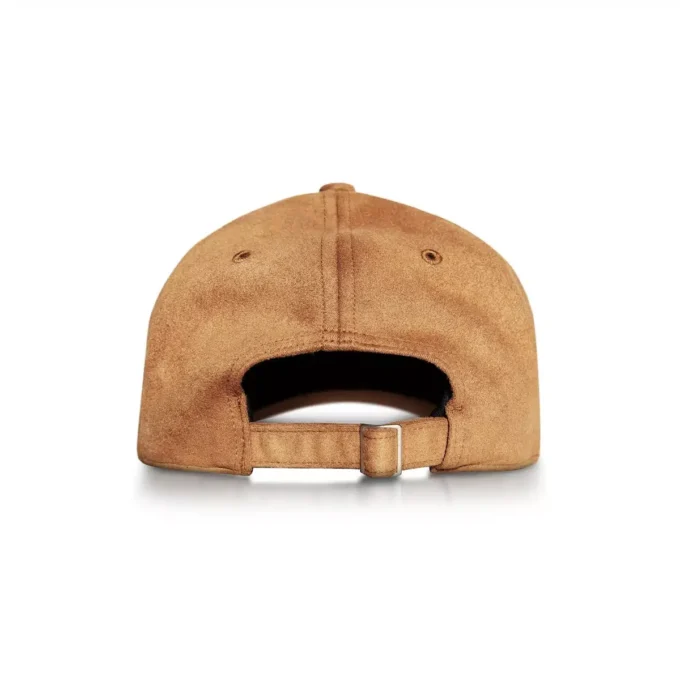Gorra con insignia de ante Gorra con insignia de ante