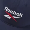 Gorra con logotipo