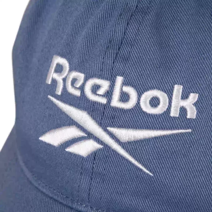 Gorra con logotipo