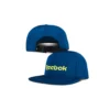 Gorra de running con visera plana