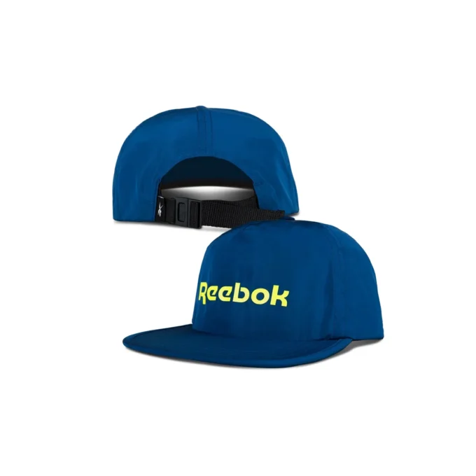 Gorra de running con visera plana