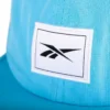 Gorra de running con visera plana ventilada
