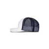 Gorra Trucker con parche tejido Vector