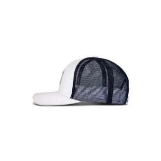 Gorra Trucker con parche tejido Vector