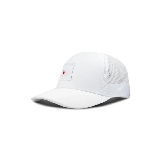 Gorra Trucker con parche tejido Vector Gorra Trucker con parche tejido Vector