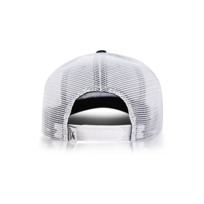 Gorra Trucker con parche tejido Vector Gorra Trucker con parche tejido Vector
