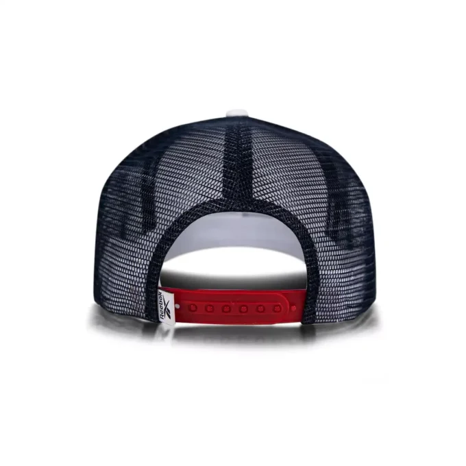 Gorra Trucker con parche tejido Vector