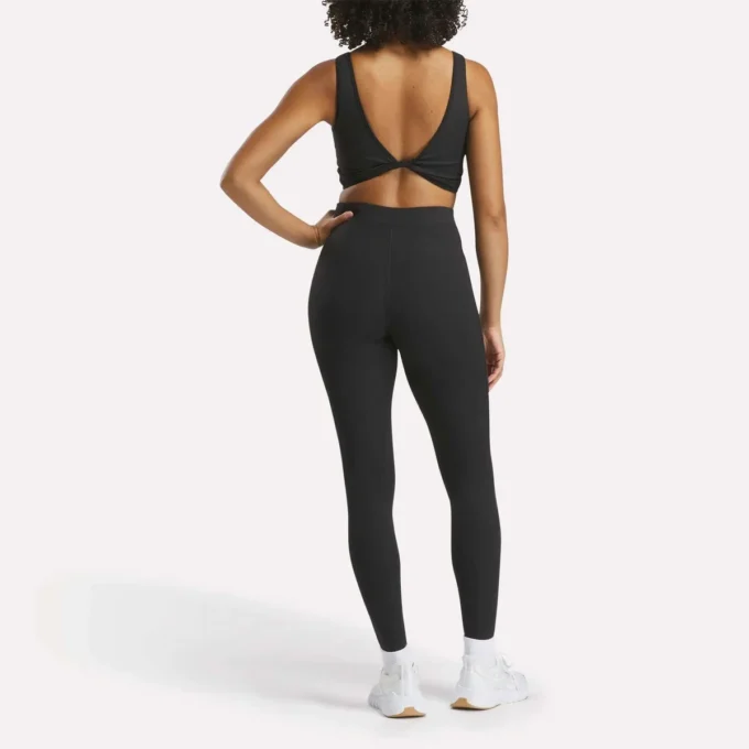 Leggings de canalé con estribos para mujer Leggings de canalé con estribos para mujer