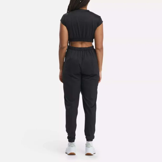 Mono clásico para mujer Mono clásico para mujer