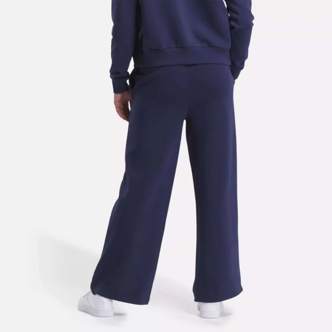 Pantalones anchos de felpa con logotipo pequeño Reebok Identity para mujer Pantalones anchos de felpa con logotipo pequeño Reebok Identity para mujer