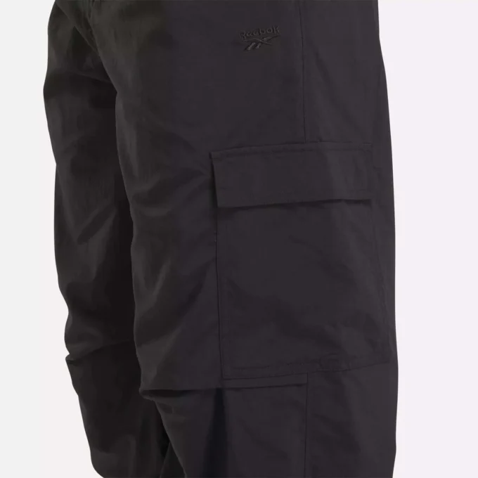 Pantalones cargo esenciales para el guardarropa femenino Pantalones cargo esenciales para el guardarropa femenino