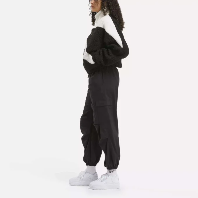 Pantalones cargo esenciales para el guardarropa femenino Pantalones cargo esenciales para el guardarropa femenino