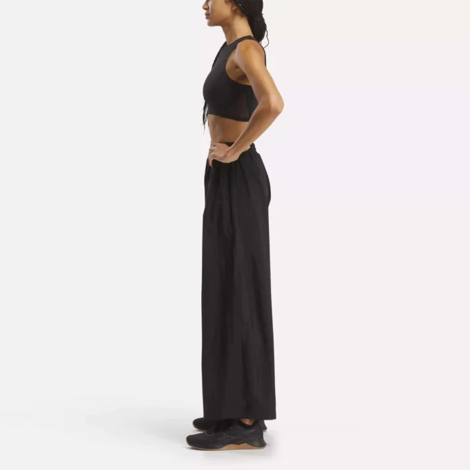 Pantalones clásicos con volumen para mujer Pantalones clásicos con volumen para mujer