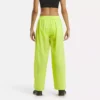 Pantalones clásicos con volumen para mujer Pantalones clásicos con volumen para mujer