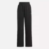 Pantalones de felpa clásicos imprescindibles para el armario femenino Pantalones de felpa clásicos imprescindibles para el armario femenino