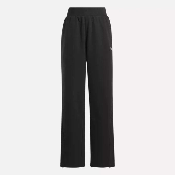 Pantalones de felpa clásicos imprescindibles para el armario femenino Pantalones de felpa clásicos imprescindibles para el armario femenino