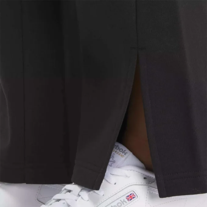 Pantalones de felpa clásicos imprescindibles para el armario femenino Pantalones de felpa clásicos imprescindibles para el armario femenino