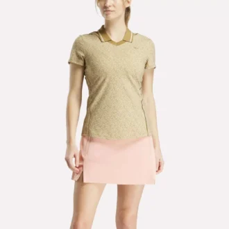 Polo de manga corta con cuello Johnny y estampado floral micro para mujer