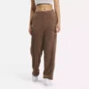 Prendas básicas para el armario femenino Pantalones cómodos Prendas básicas para el armario femenino Pantalones cómodos