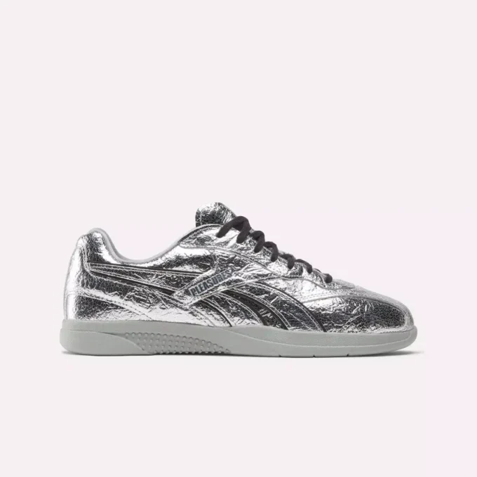 Zapatillas Hammer Street de Reebok x PLEASURES Zapatillas Hammer Street de Reebok x PLEASURES