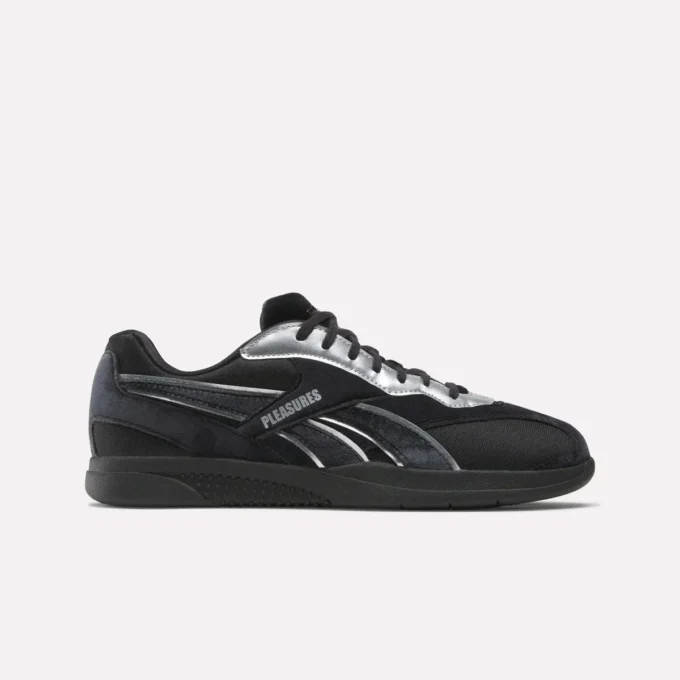 Zapatillas Hammer Street de Reebok x PLEASURES Zapatillas Hammer Street de Reebok x PLEASURES