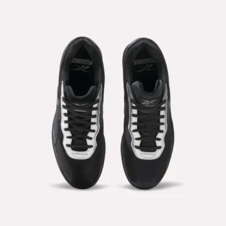 Zapatillas Hammer Street de Reebok x PLEASURES