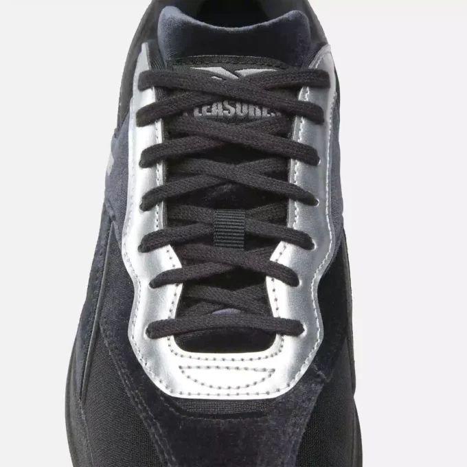 Zapatillas Hammer Street de Reebok x PLEASURES Zapatillas Hammer Street de Reebok x PLEASURES