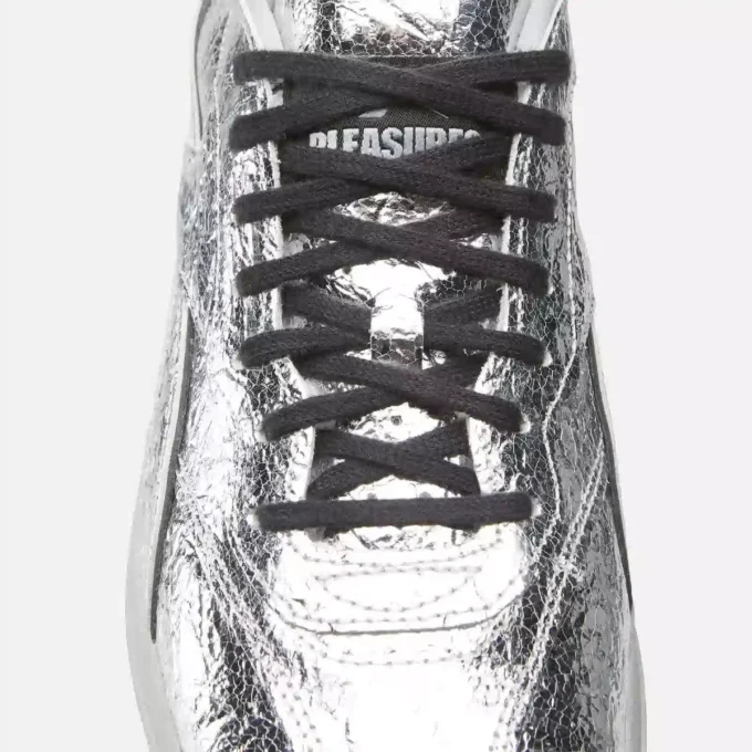 Zapatillas Hammer Street de Reebok x PLEASURES Zapatillas Hammer Street de Reebok x PLEASURES