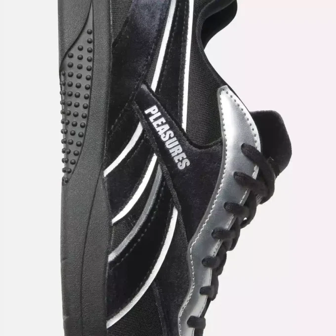 Zapatillas Hammer Street de Reebok x PLEASURES Zapatillas Hammer Street de Reebok x PLEASURES