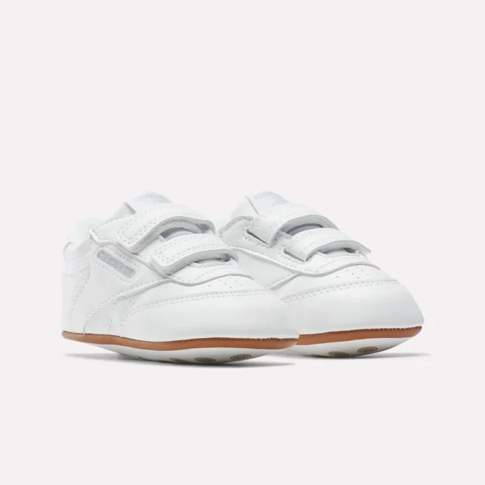 Zapatos Club C Crib para niños: bebés y niños pequeños Zapatos Club C Crib para niños: bebés y niños pequeños